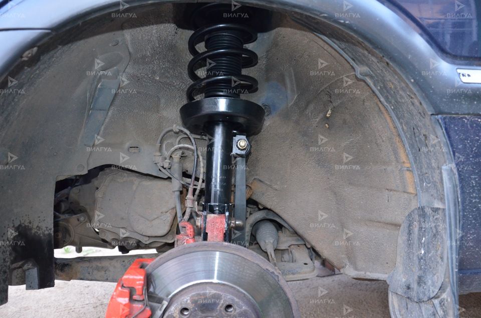 Замена стойки амортизатора Fiat Panda в Саратове
