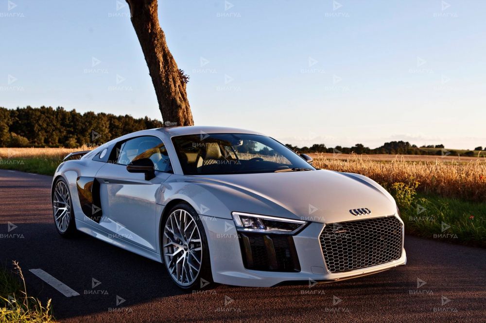 Замена вентилятора охлаждения двигателя Audi R8 в Саратове Замена вентилятора охлаждения двигателя Audi R8 в Саратове